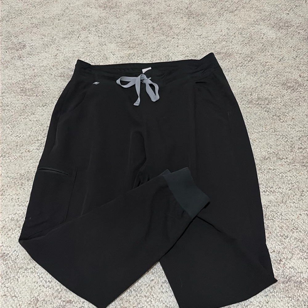 FIGS Zamora jogger scrub pants